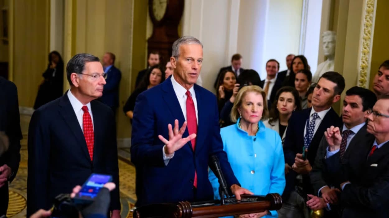 Democrat interrupts GOP press meet on shutdown