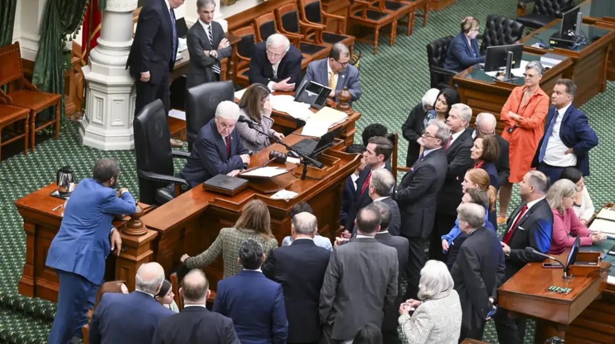 Federal Judges halt Texas’ new US House map for 2026