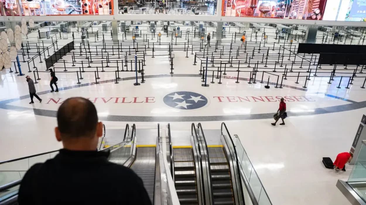 FAA staffing crisis triggers 2,000 US flight cancellations