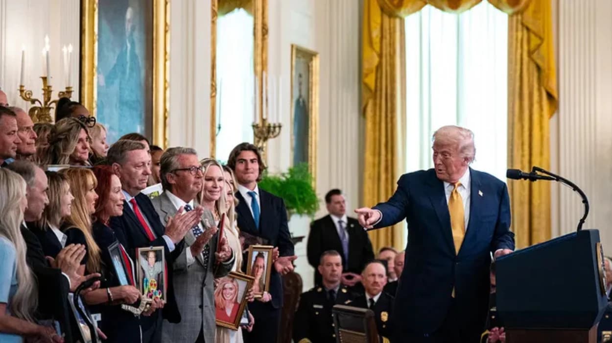 Alan Wilson attends HALT Fentanyl act signing at White House