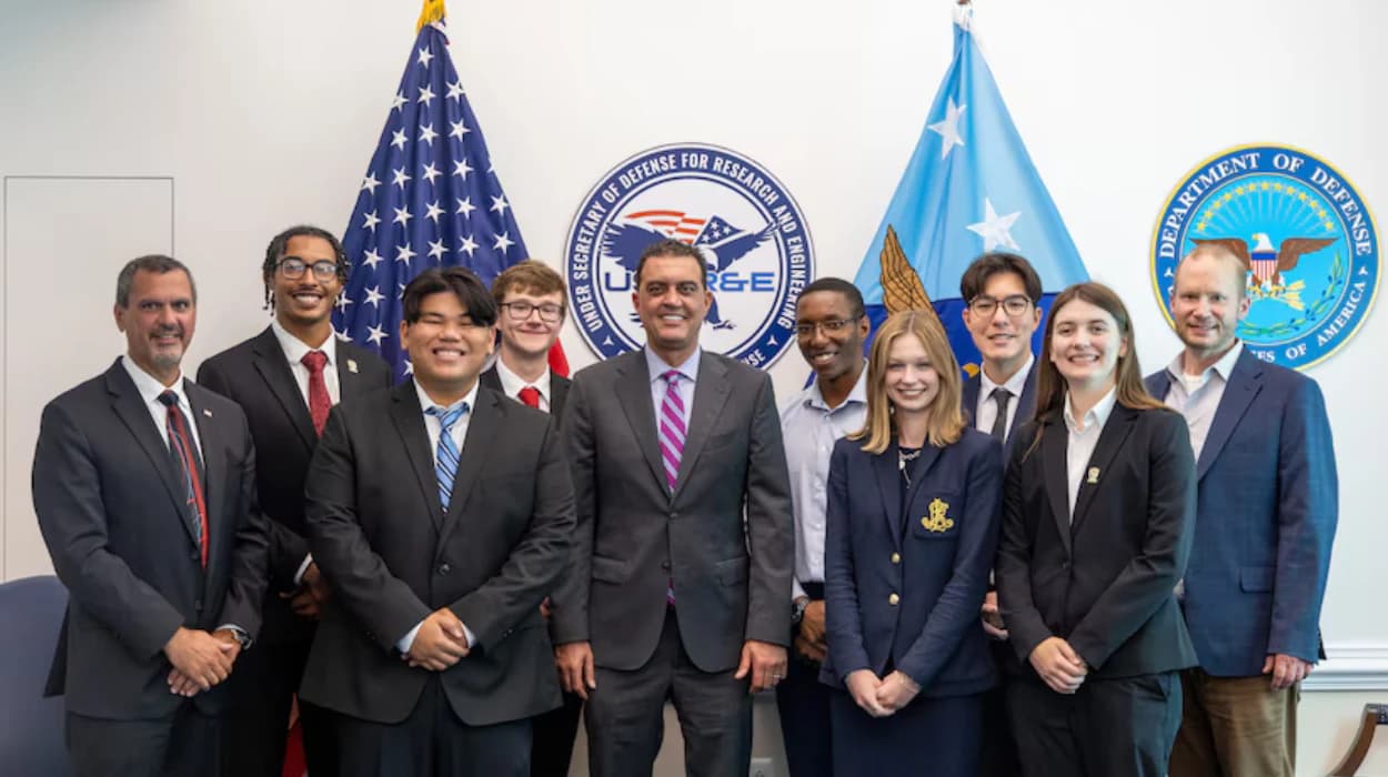 Defense Leaders Recognize Cyber Interns for Contributions to National Security