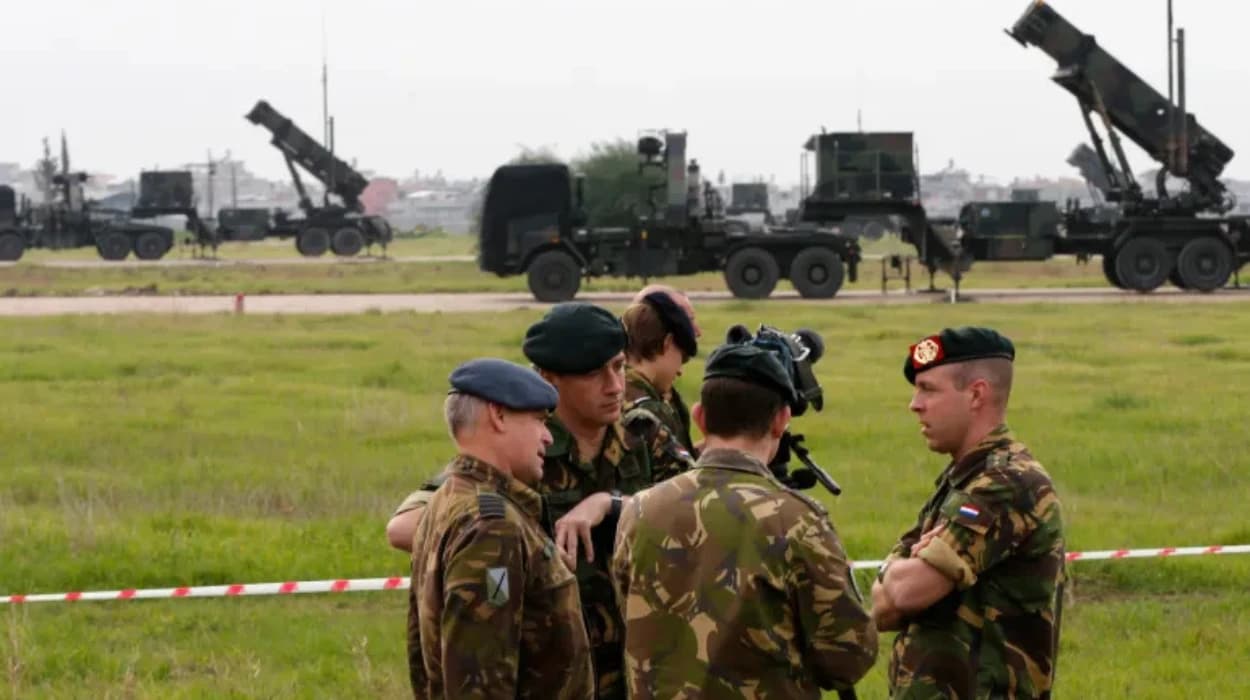 Netherlands Deploying 300 Troops and Patriot Missile Systems to Poland