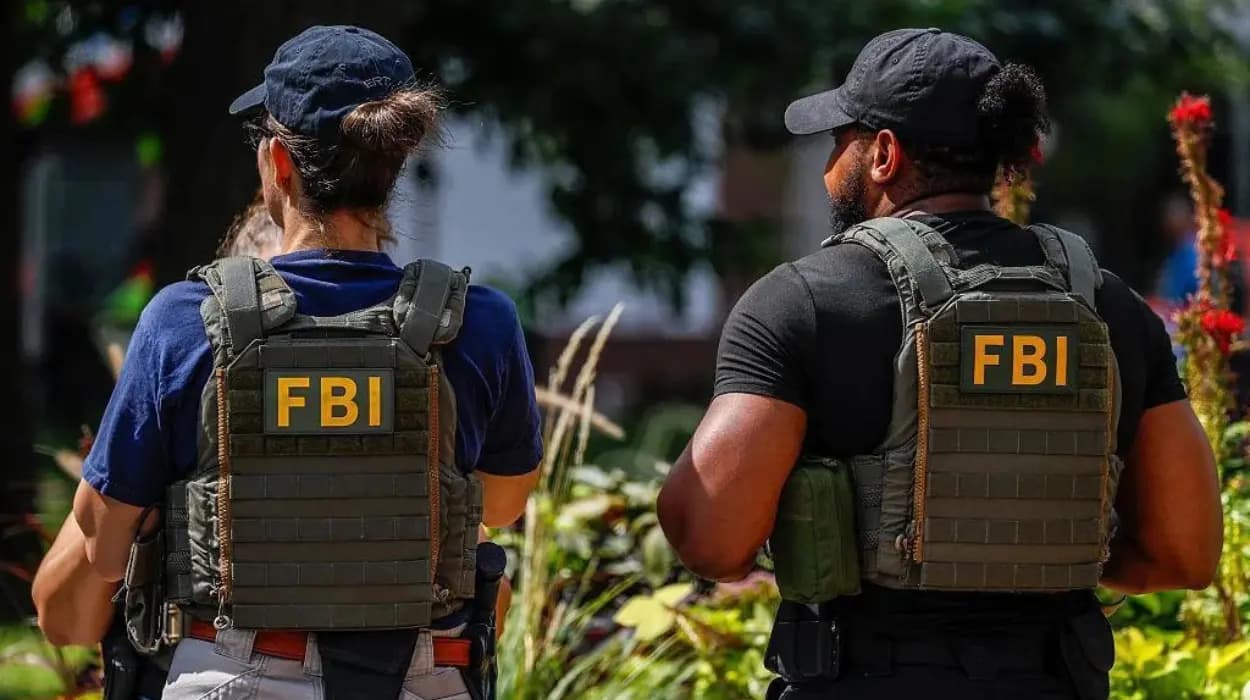 FBI fires agents seen kneeling at George Floyd protest