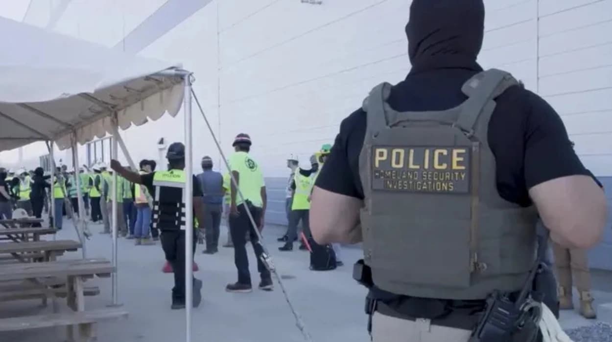 Trump’s deportation plan targets 320,000 over decade