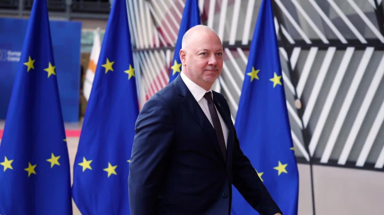 Bulgaria government quits amid protests before Eurozone