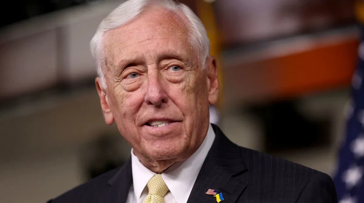 Senior US Democrat Steny Hoyer to step down