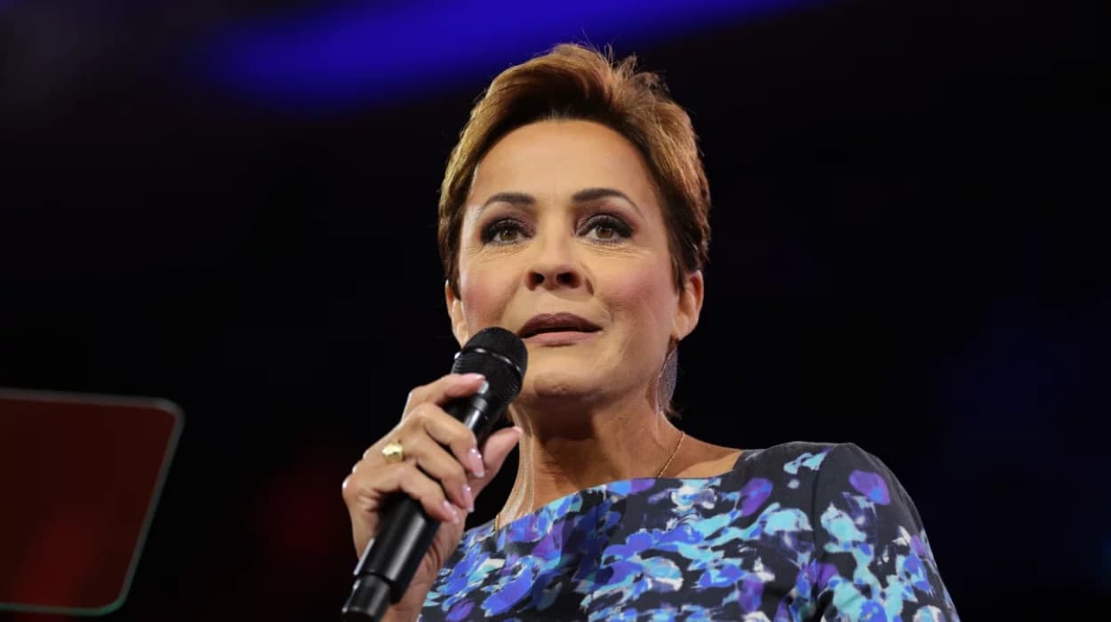 Trump adviser Kari Lake confirms block on Iran protest coverage