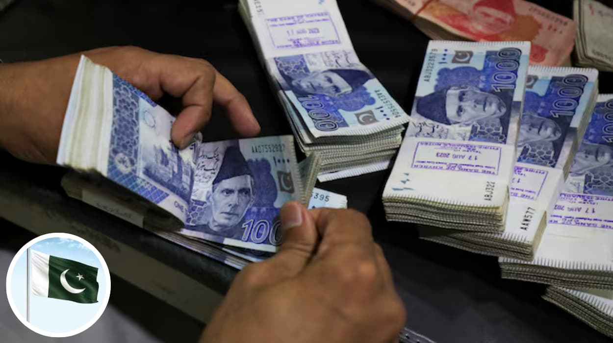 Pakistan spy agency cracks down on black market dollar trade Image
