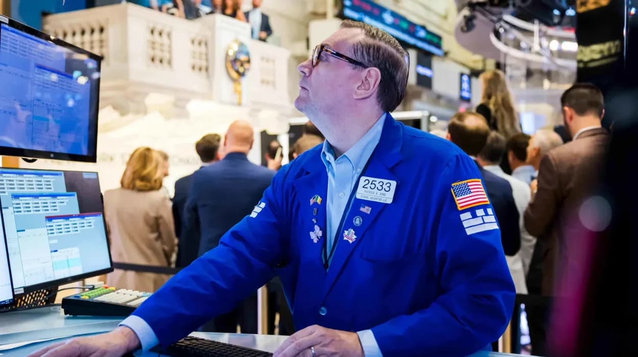 Stocks close at record highs as investors shake off shutdown concerns