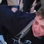 21 arrested at protest outside Chicago immigration site 1