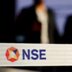 Indian Blue Chip Stocks Fall for Fifth Week Tariffs Outflows Hit Markets Image 1