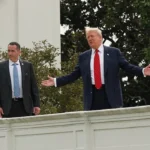 Trump walks White House roof to review new projects 1