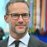 US officials agree to prisoner swap with Taliban 1