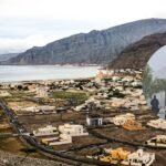 oman warns of heavy rain winds and two m waves in musandam 1