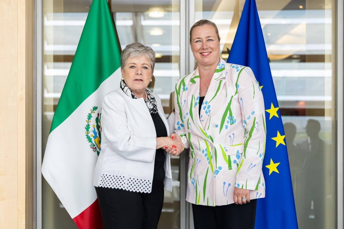 EU Mexico summit leaders meeting in Brussels during 2026 diplomatic talks