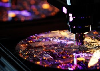 Large-scale AI data center expansion driven by AI semiconductor demand