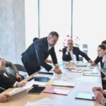 Economic growth outlook influenced by business confidence and market conditions