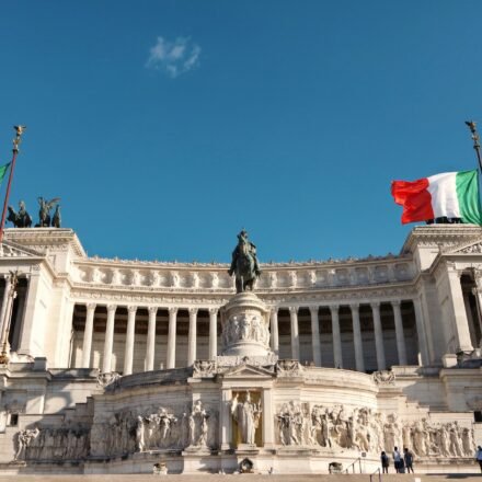 Italy financial crime investigation involving €560 million tax credit fraud in Rome 2026