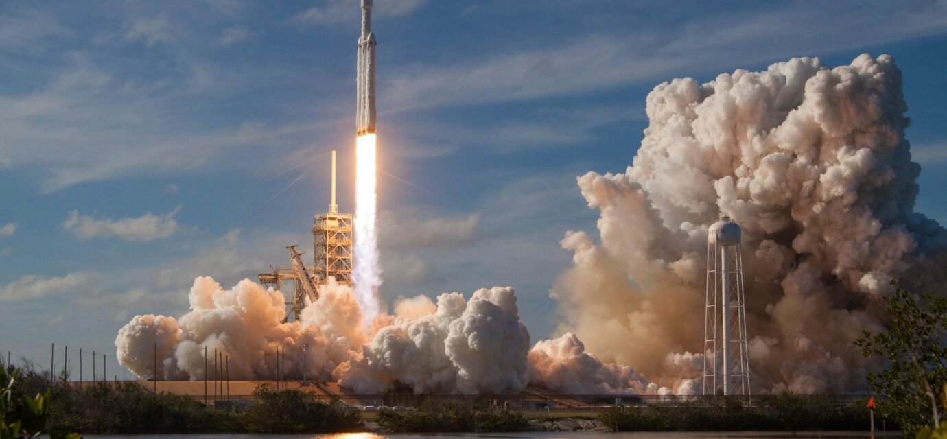Elon Musk investments attract global investor attention as SpaceX prepares for a historic stock market debut in 2026